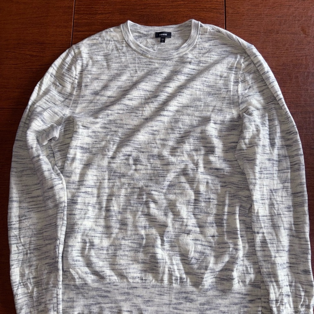 Express Men’s Gray & White Crewneck Sweater
